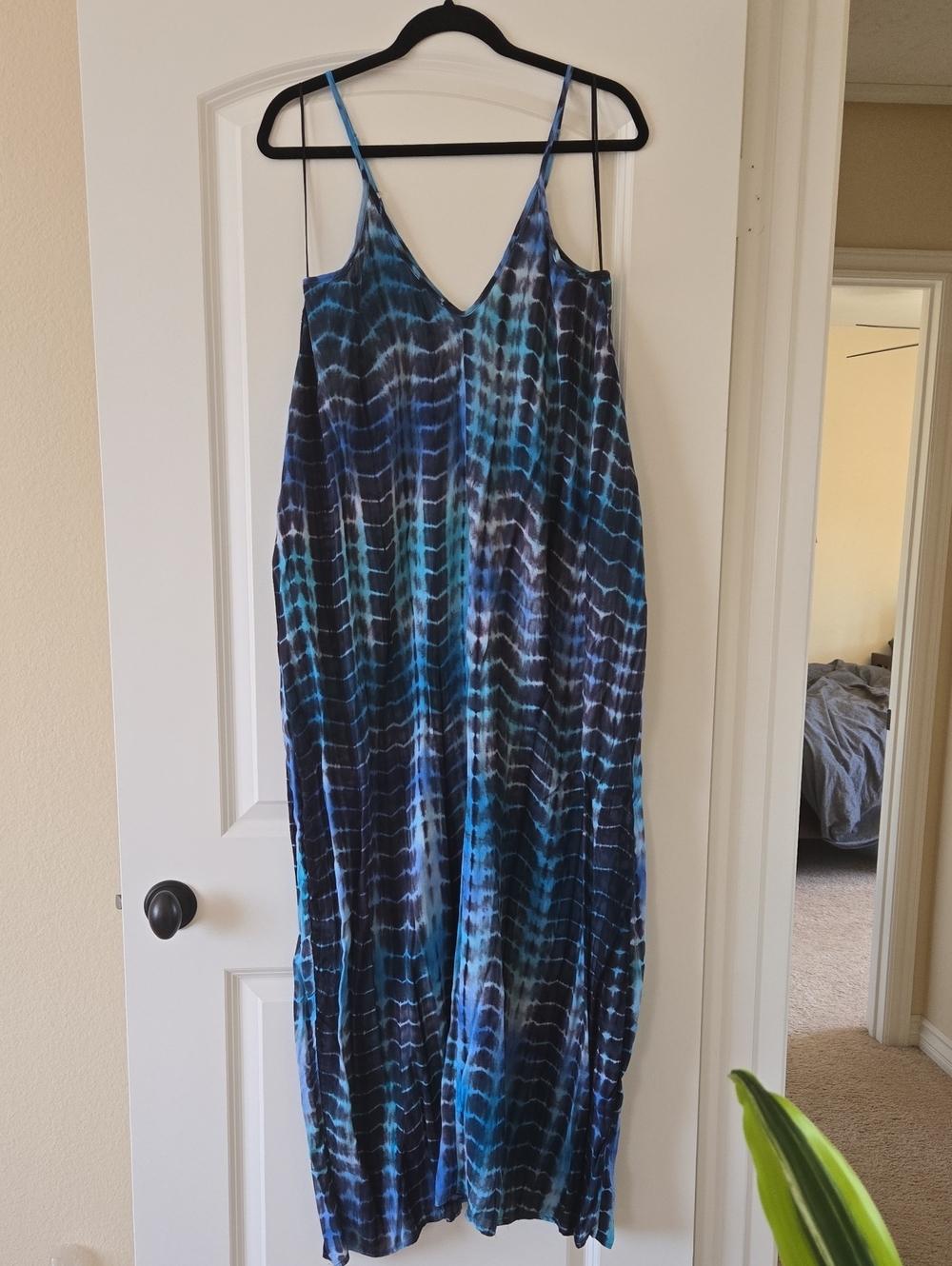 lovestitch Blue and Teal Tie-Dye Maxi Dress